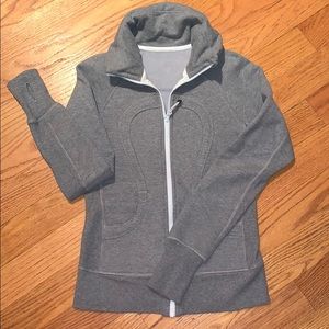 Lululemon sweatshirt